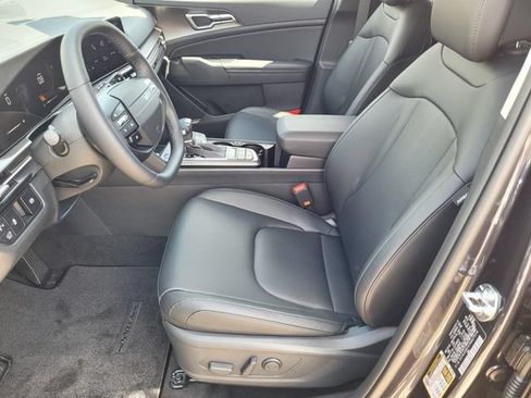 New 2026 Kia Sportage EX FWD image 8