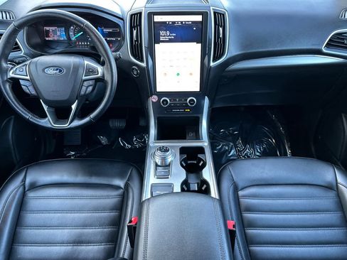 Used 2022 Ford Edge SEL image 3