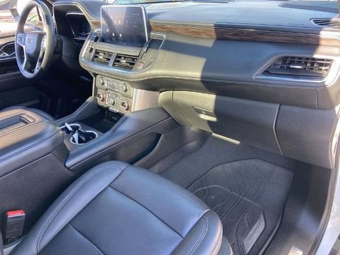 Used 2022 Chevrolet Tahoe Z71 w/ Luxury Package image 25