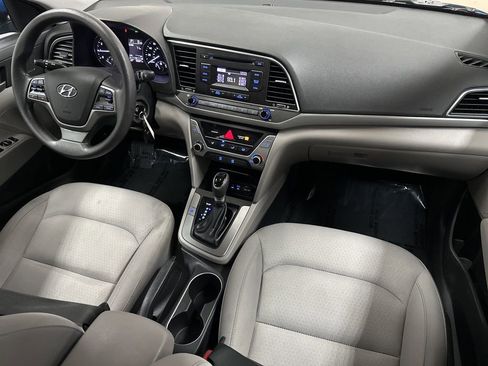 Used 2017 Hyundai Elantra SE FWD image 12