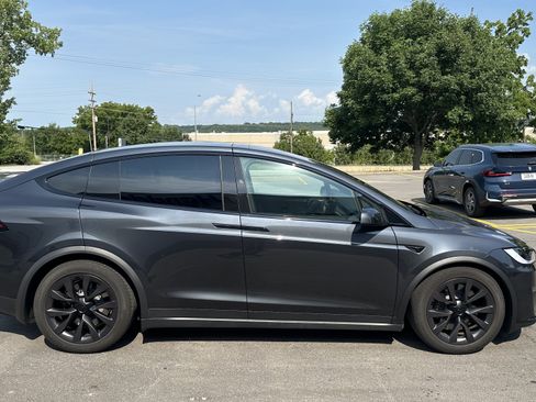 Used 2024 Tesla Model X AWD/4WD image 11
