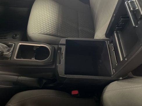 Certified 2021 Toyota Tacoma SR AWD/4WD image 25