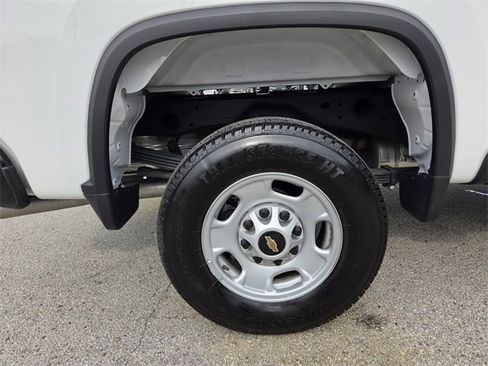 Used 2025 Chevrolet Silverado 2500 W/T image 21
