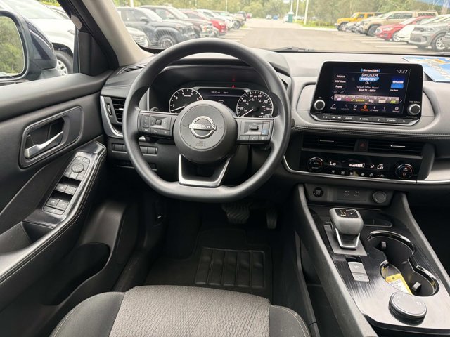 Used 2024 Nissan Rogue SV AWD/4WD image 23