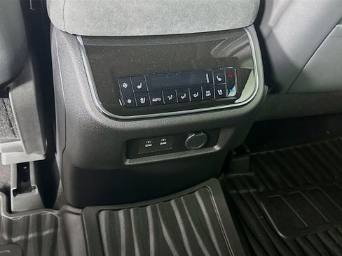 New 2026 INFINITI QX80 Luxe w/ Cargo Package image 32