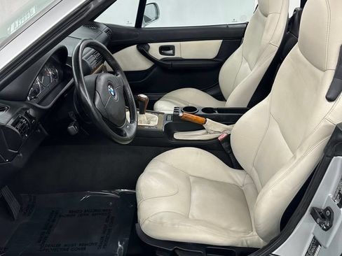 Used 2001 BMW Z3 3.0i RWD image 11
