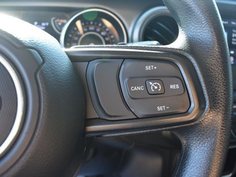 Used 2023 Jeep Wrangler Sport AWD/4WD image 19