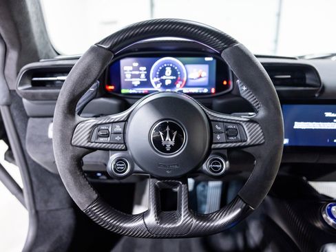 Used 2022 Maserati MC20 Coupe image 41