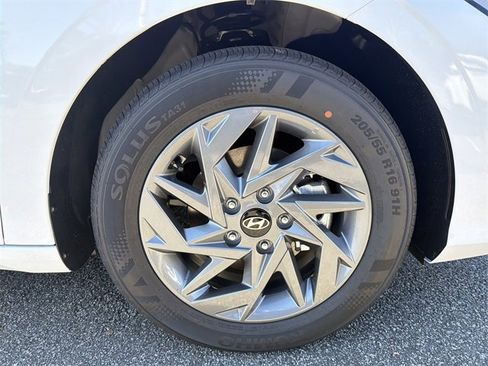 New 2026 Hyundai Elantra Blue image 12