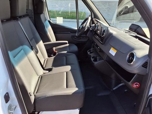 New 2026 Mercedes-Benz Sprinter 2500 image 17