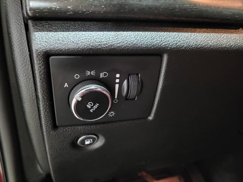 Used 2018 Jeep Grand Cherokee Altitude image 43