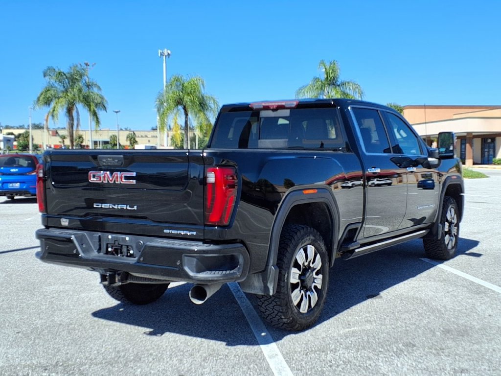 Used 2024 GMC Sierra 2500 Denali w/ Technology Package AWD/4WD image 7