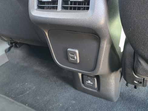 Used 2022 Chevrolet Equinox LT image 26