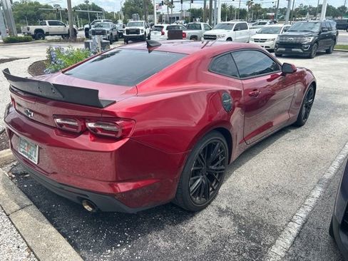 Used 2022 Chevrolet Camaro LT RWD image 4