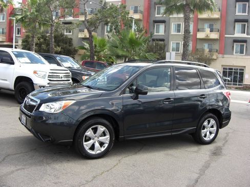 Used 2014 Subaru Forester 2.5i Touring w/ Popular Package #2 image 3
