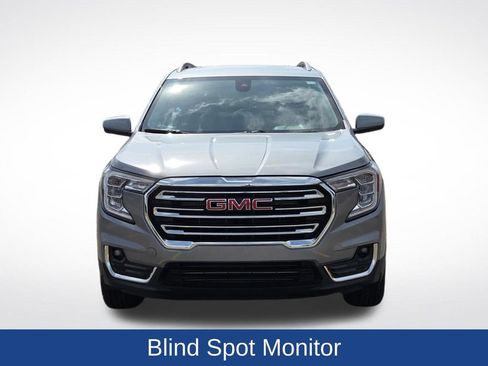 Used 2024 GMC Terrain SLT AWD/4WD image 11