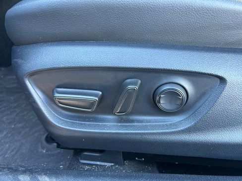 Used 2024 Toyota Camry SE image 16