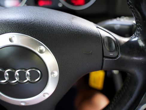 Used 2003 Audi TT 1.8T image 25