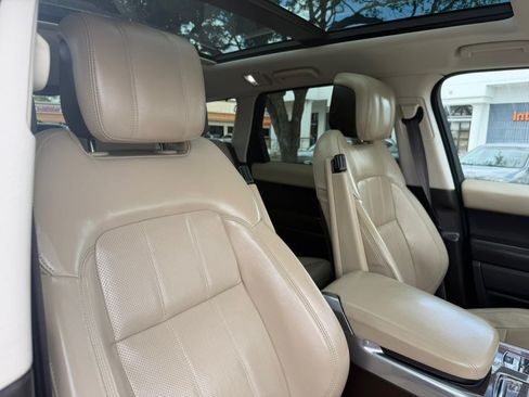 Used 2018 Land Rover Range Rover Sport HSE AWD/4WD image 30