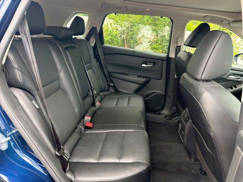 Used 2025 Nissan Rogue SV w/ SV Premium Package FWD image 50