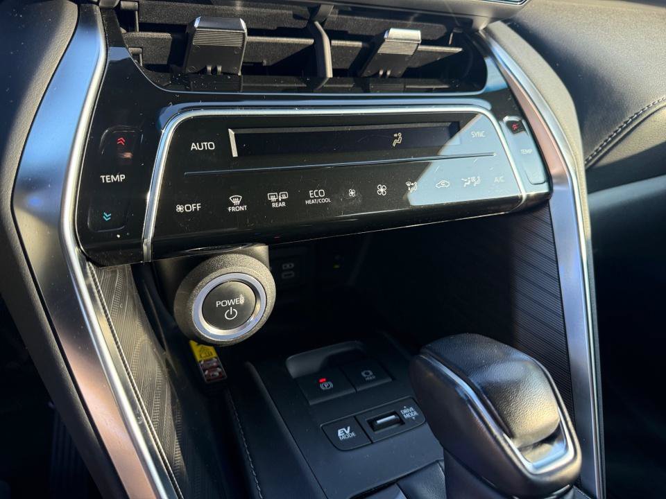 Used 2024 Toyota Venza Nightshade AWD/4WD image 24