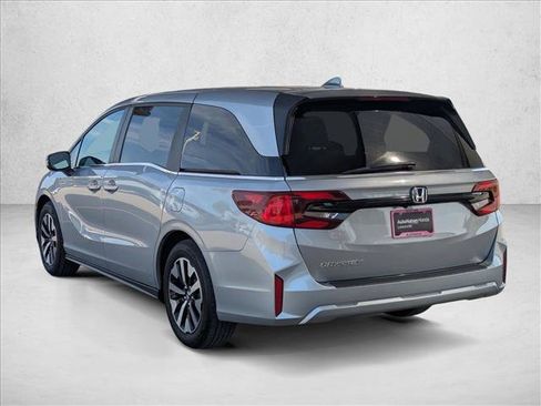Used 2025 Honda Odyssey EX-L image 7