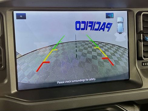 Certified 2024 Ford Bronco Black Diamond image 21