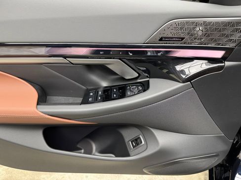 New 2027 BMW 550e xDrive AWD/4WD image 11