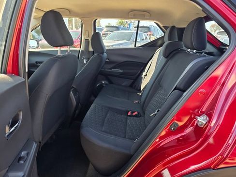 Used 2023 Nissan Kicks SV FWD image 17