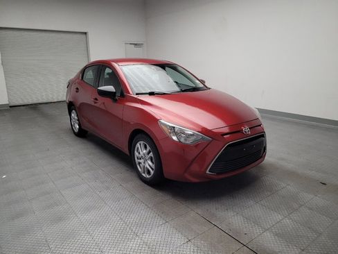 Used 2017 Toyota Yaris iA image 13