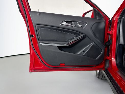 Used 2018 Mercedes-Benz GLA 250 4MATIC image 20