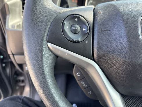 Used 2017 Honda Fit LX image 11