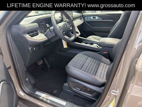 New 2026 Ford Explorer ST-Line w/ ST-Line Street Pack AWD/4WD image 12