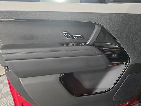 Used 2023 Land Rover Range Rover Sport SE Dynamic image 13