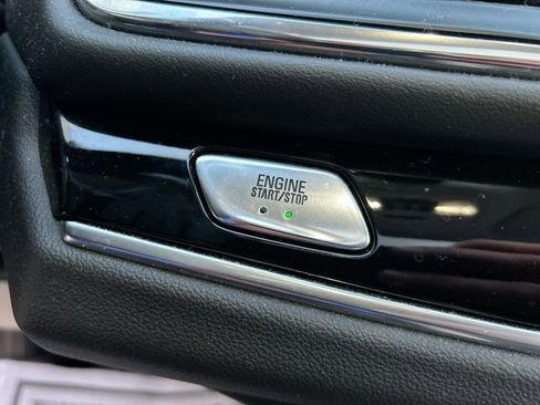 Used 2022 Buick Enclave Avenir w/ Avenir Technology Package AWD/4WD image 21
