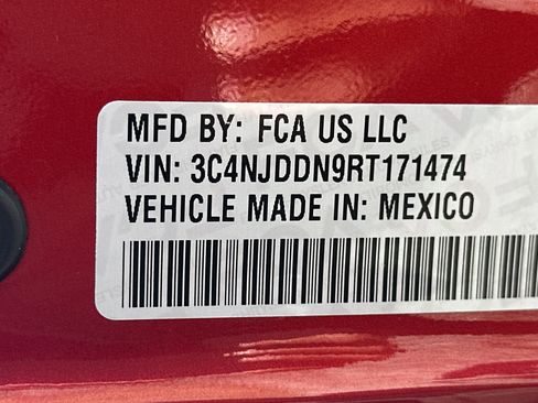 Used 2024 Jeep Compass Trailhawk image 31