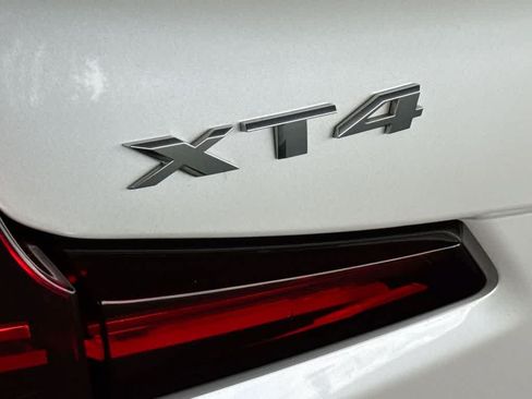 Used 2023 Cadillac XT4 Luxury FWD image 10