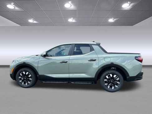 New 2025 Hyundai Santa Cruz SE image 4
