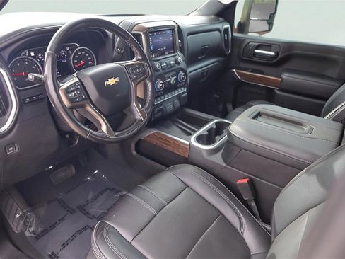 Used 2022 Chevrolet Silverado 3500 High Country w/ Z71 Off-Road Package image 13