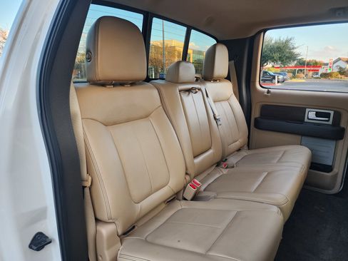 Used 2014 Ford F150 Lariat w/ Equipment Group 502A Luxury image 18