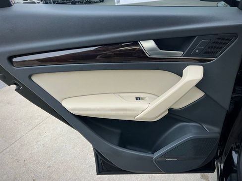 Used 2019 Audi Q5 Prestige w/ Prestige Package image 22