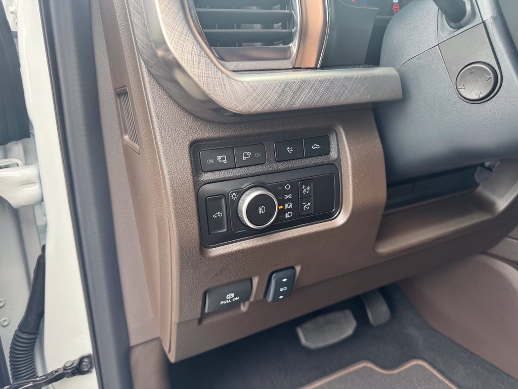 Used 2024 Ford F350 King Ranch w/ Chrome Package AWD/4WD image 4