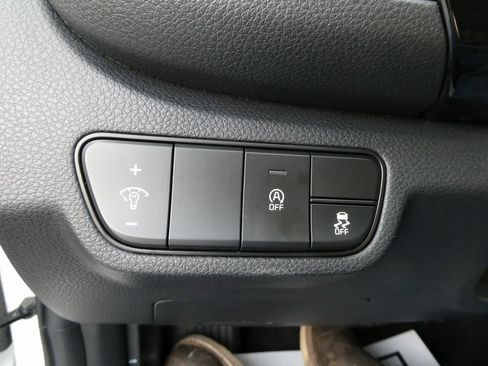 Used 2024 Kia Seltos S image 22