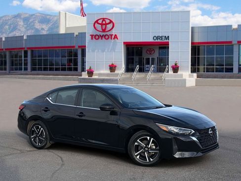 Used 2024 Nissan Sentra SV image 1