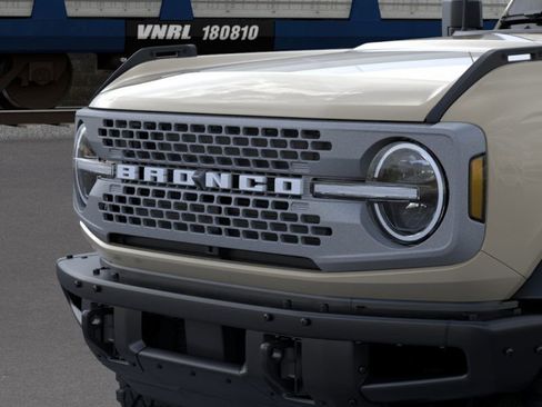New 2026 Ford Bronco Badlands image 20