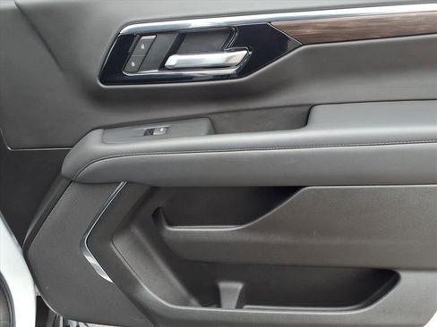 Certified 2025 Chevrolet Tahoe LT image 19