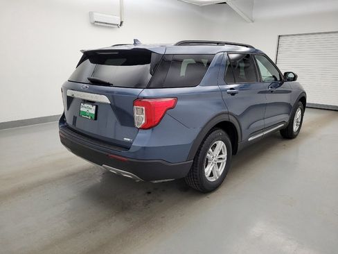 Used 2020 Ford Explorer XLT w/ Equipment Group 202A AWD/4WD image 9