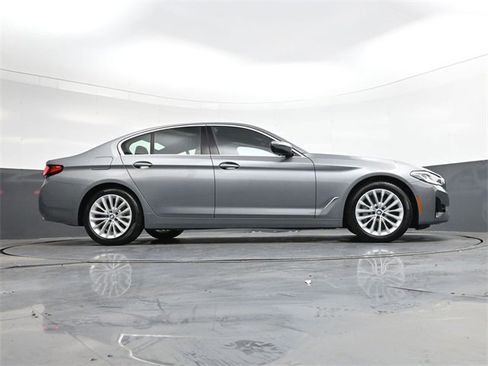 Used 2023 BMW 530i xDrive image 27