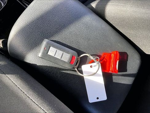 Used 2024 Mitsubishi Eclipse Cross LE image 32