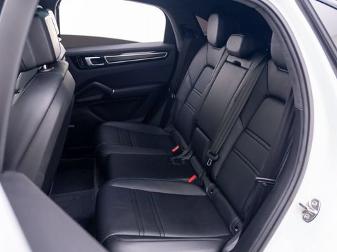 Certified 2021 Porsche Cayenne GTS w/ Premium Package Plus AWD/4WD image 14